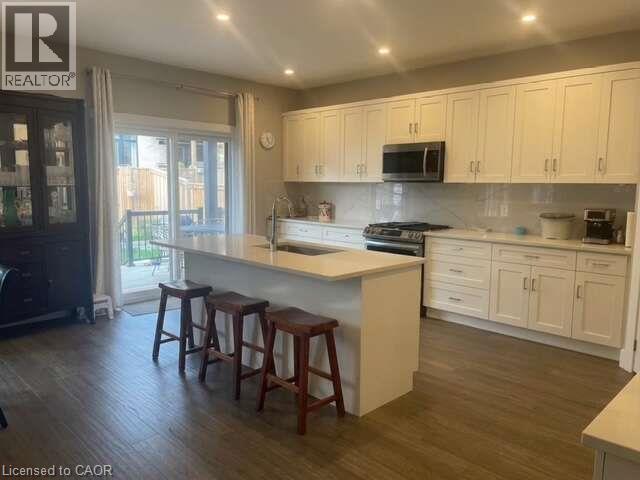 9 Pursel Street Property Photo 18