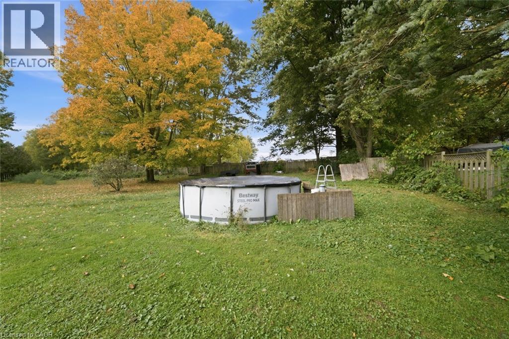424 Main Street E Property Photo 32