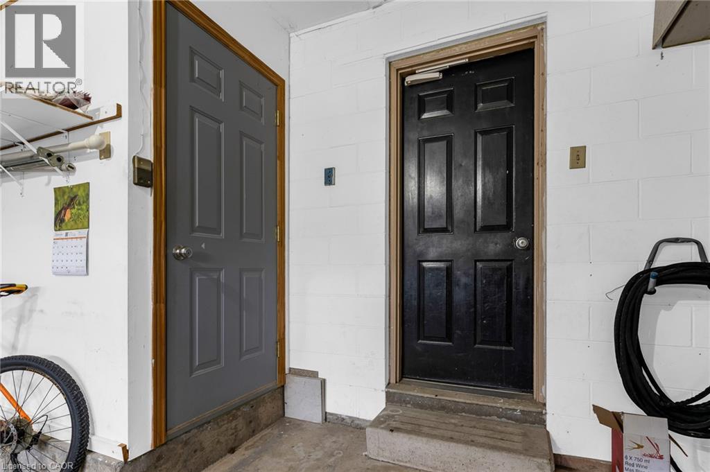 159 Valera Drive Unit# Lower Property Photo 1