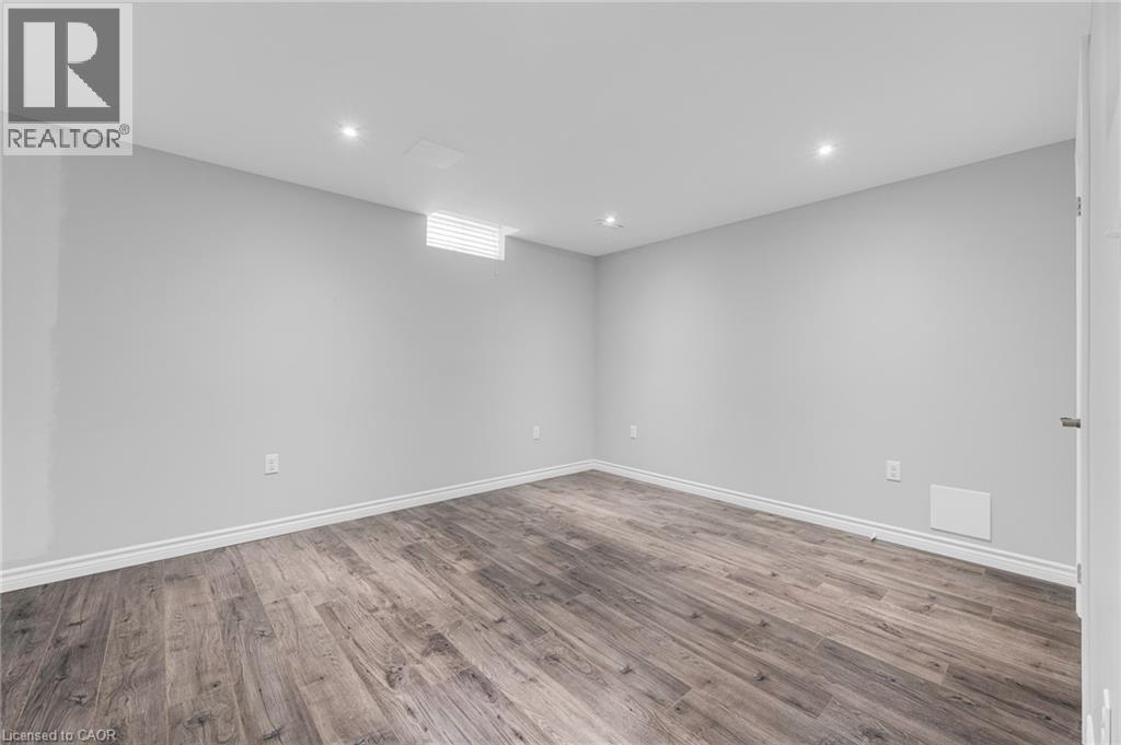 159 Valera Drive Unit# Lower Property Photo 14