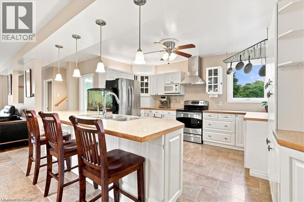 233 Mansion Street Property Photo 3