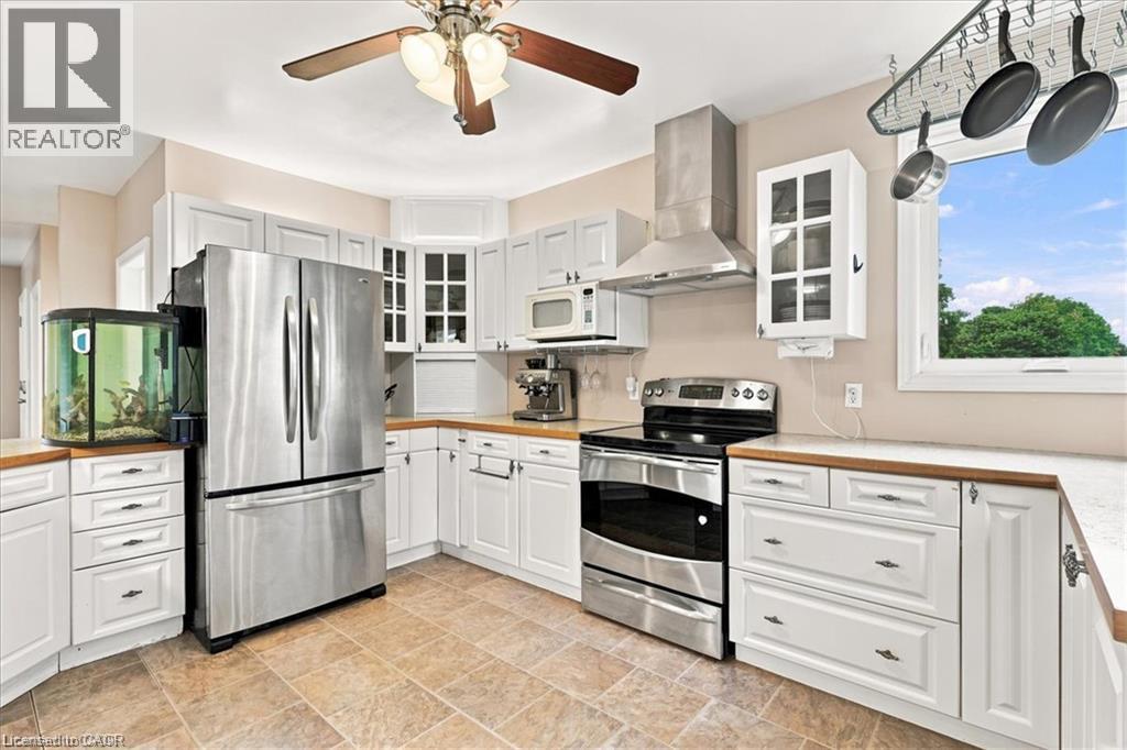 233 Mansion Street Property Photo 4