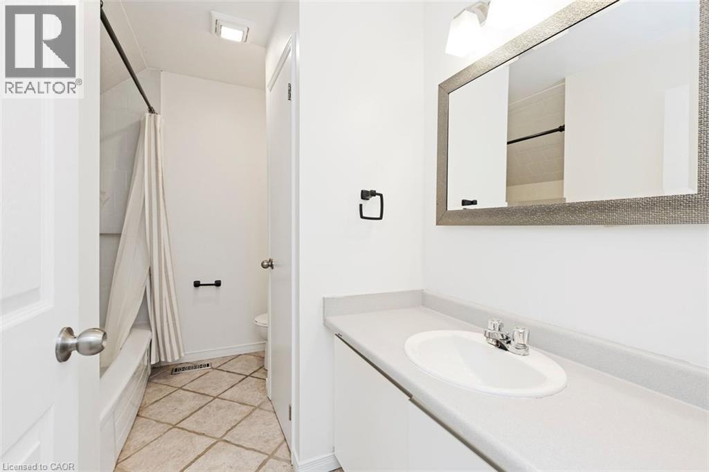 2055 Walkers Line Unit# 117 Property Photo 23