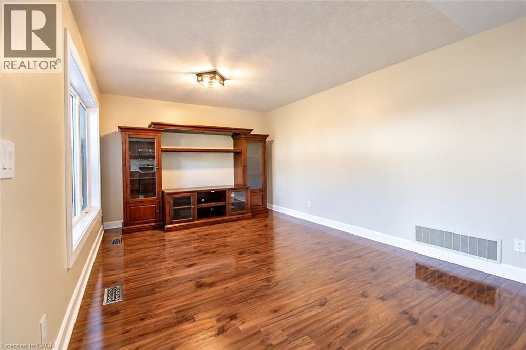 52 Redstart Drive Property Photo 8
