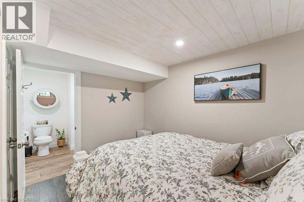 8 15th Avenue Property Photo 14