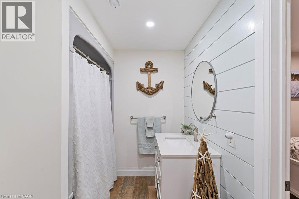 8 15th Avenue Property Photo 15