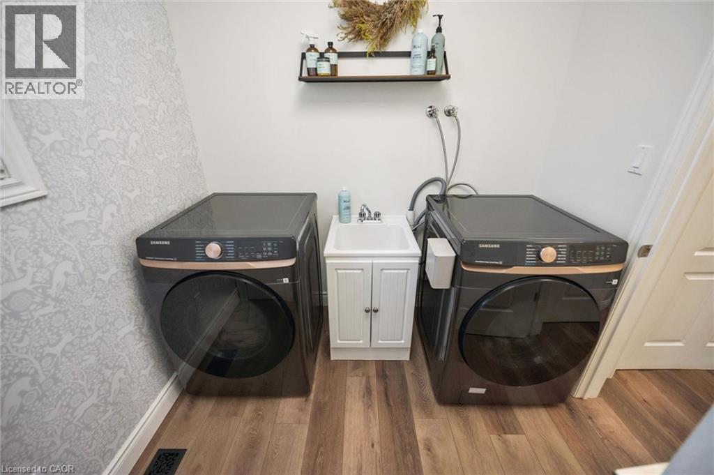 240 Prince's Street Property Photo 19