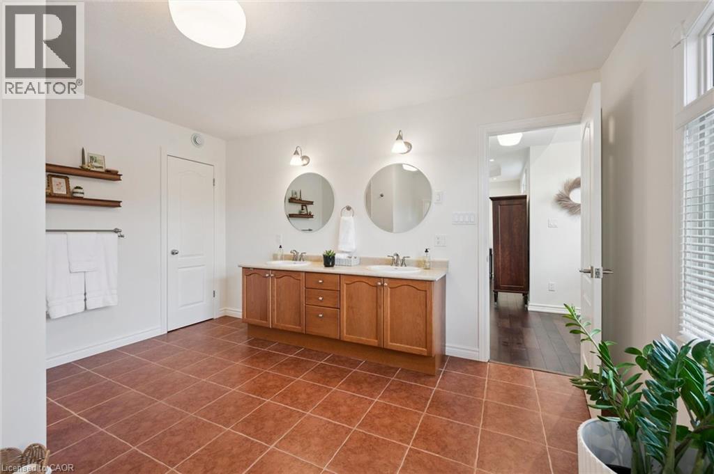 240 Prince's Street Property Photo 31