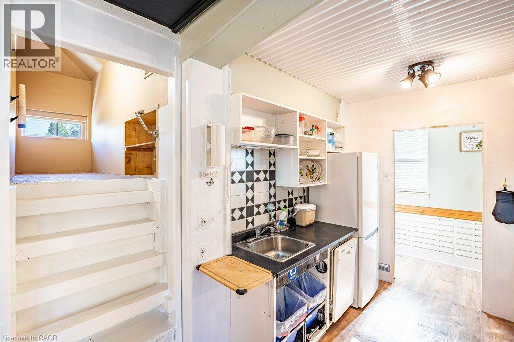 82 Kehl Street Property Photo 8