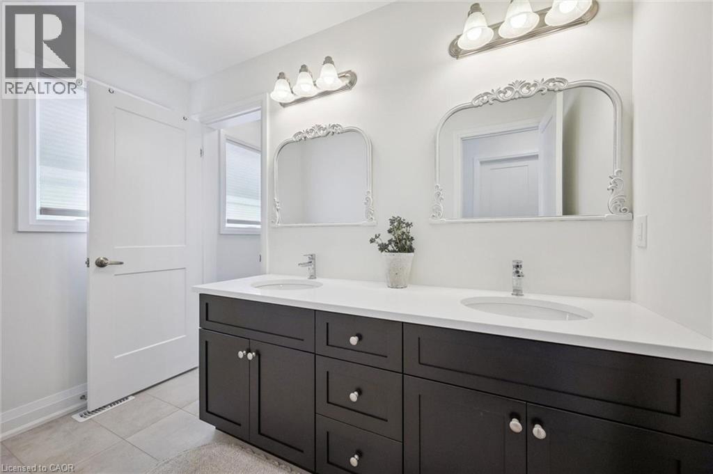 70 Imrie Road Property Photo 10