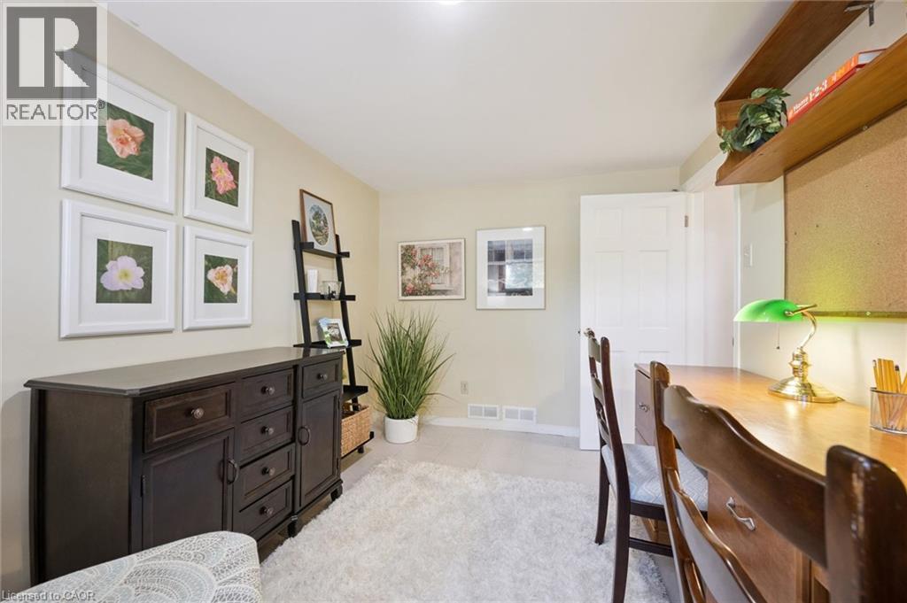 301 Martindale Crescent Property Photo 26