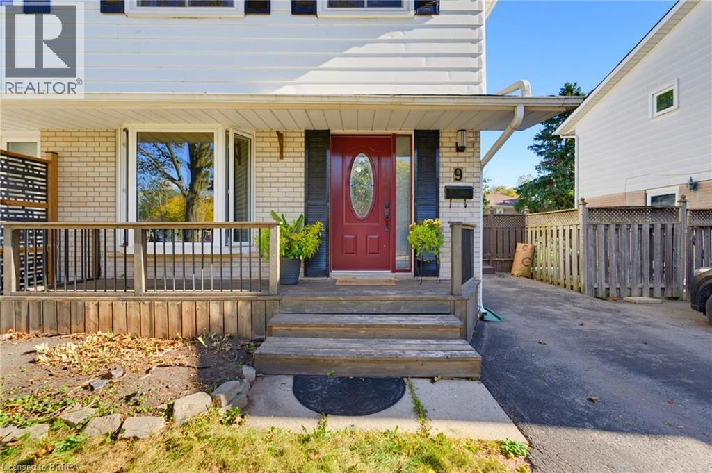 9 Onslow Court Property Photo 2