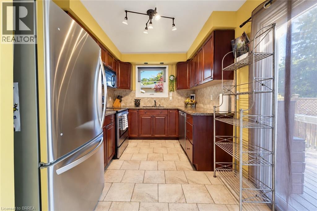 9 Onslow Court Property Photo 6