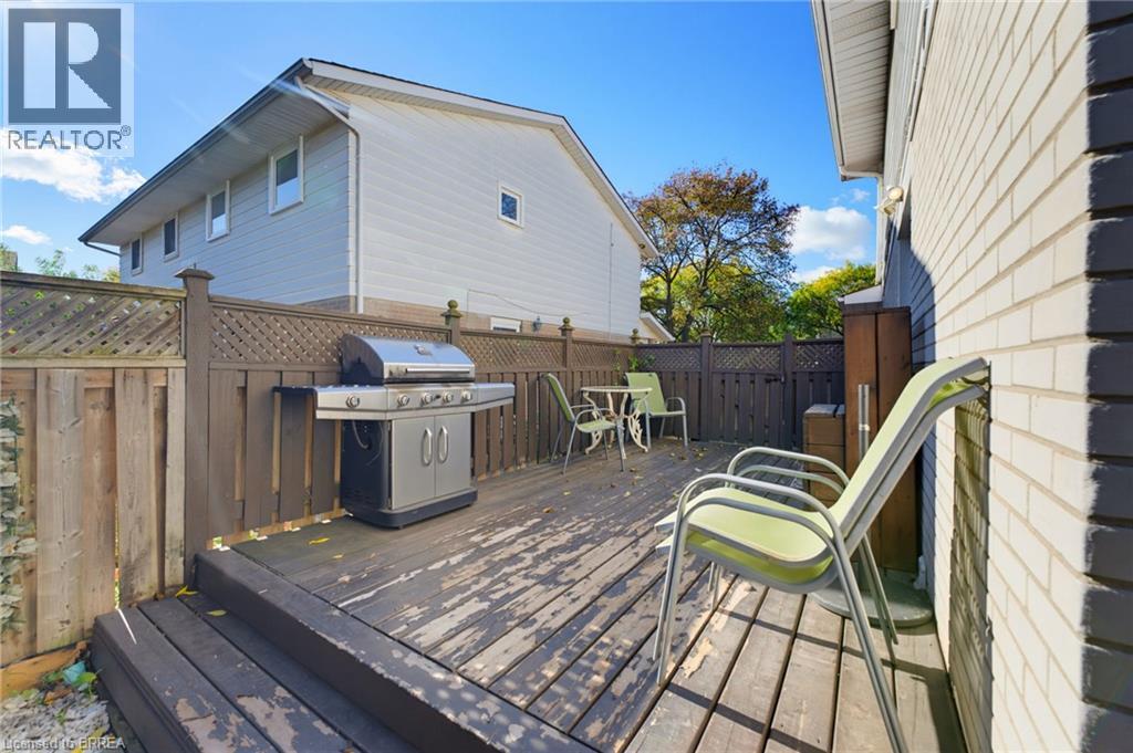 9 Onslow Court Property Photo 19