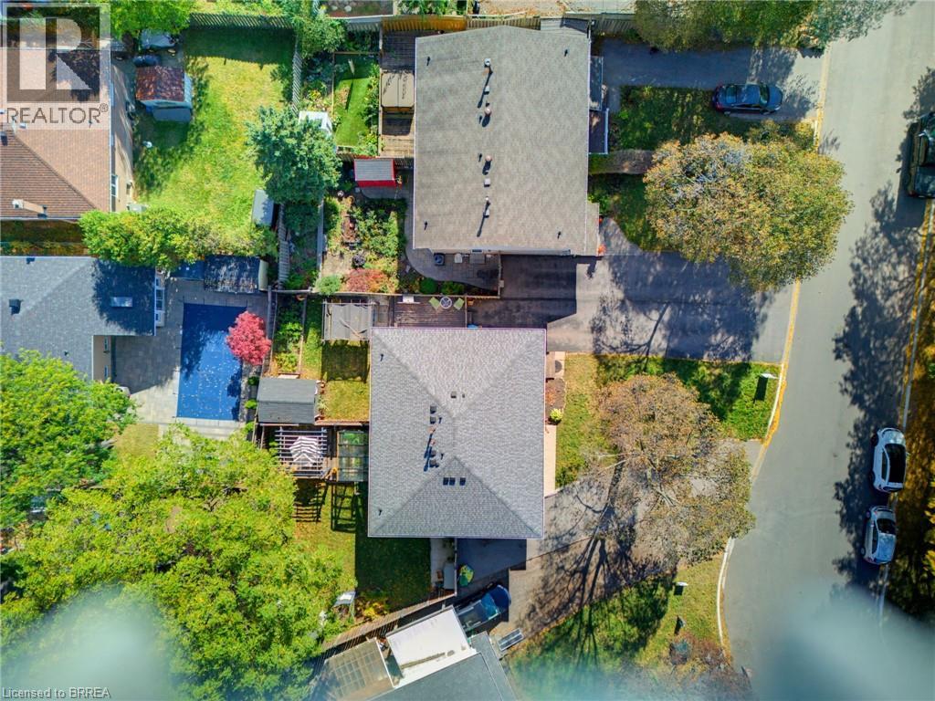 9 Onslow Court Property Photo 24