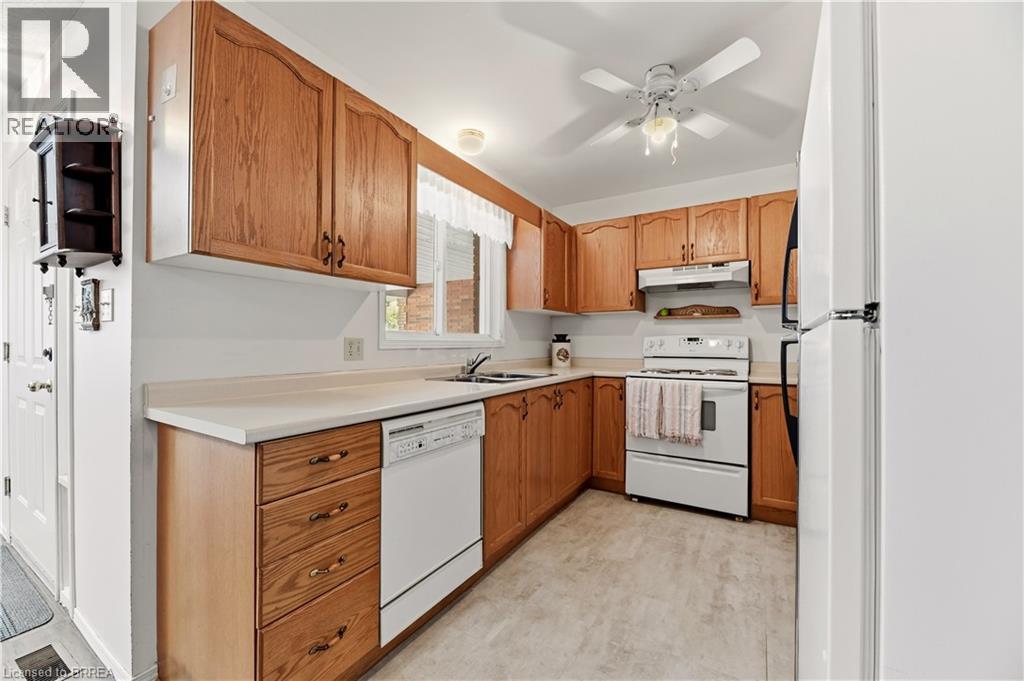 1030 Colborne Street E Unit# 19 Property Photo 6