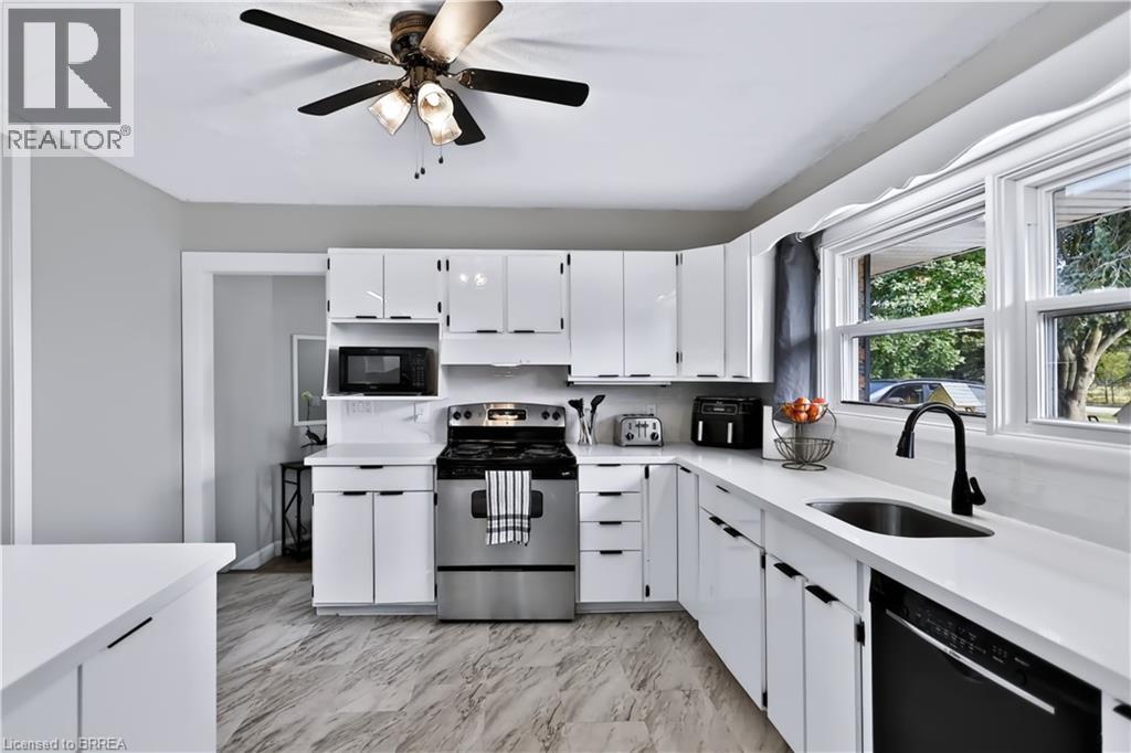 70 River Road Property Photo 12