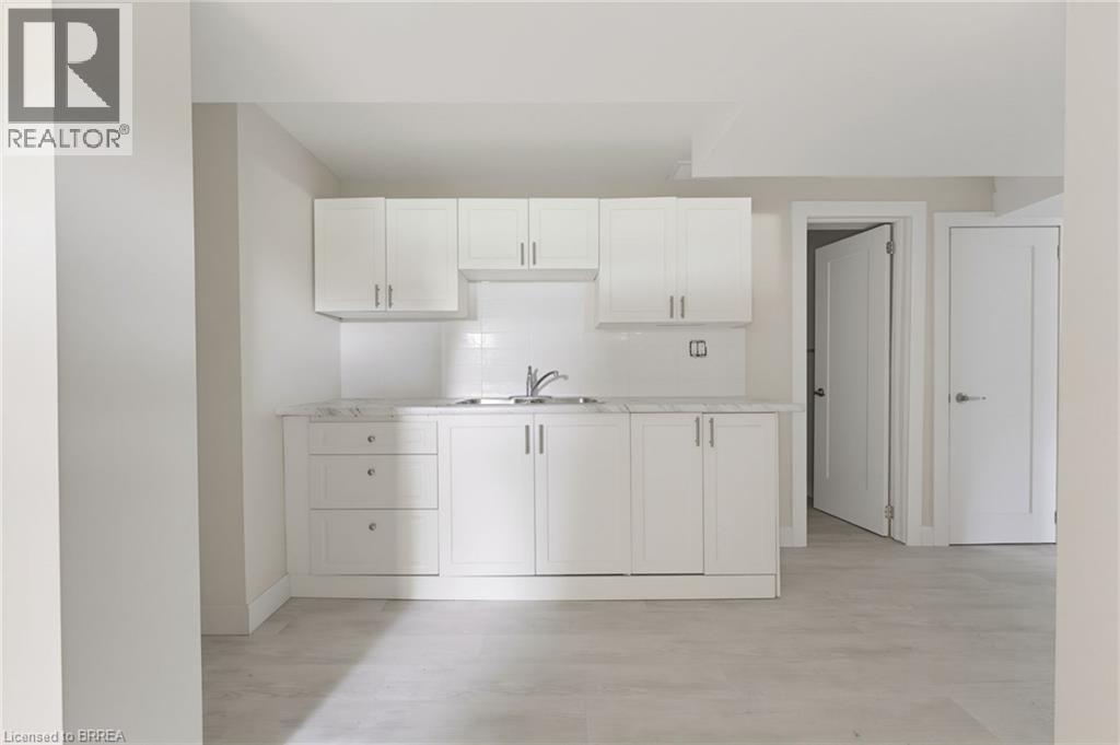 70 River Road Property Photo 27