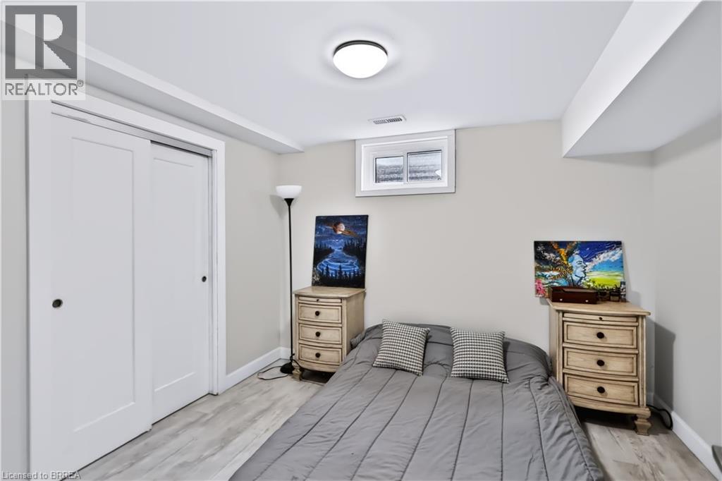 70 River Road Property Photo 29