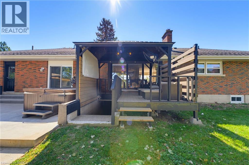 70 River Road Property Photo 32