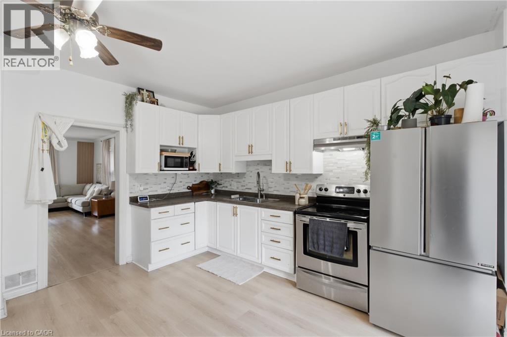 126 Niagara Street Property Photo 14