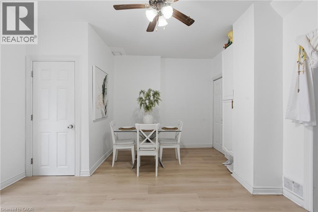 126 Niagara Street Property Photo 19