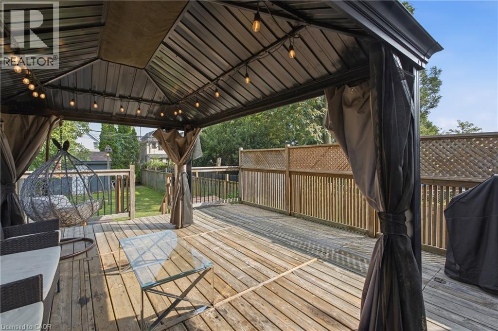 126 Niagara Street Property Photo 40