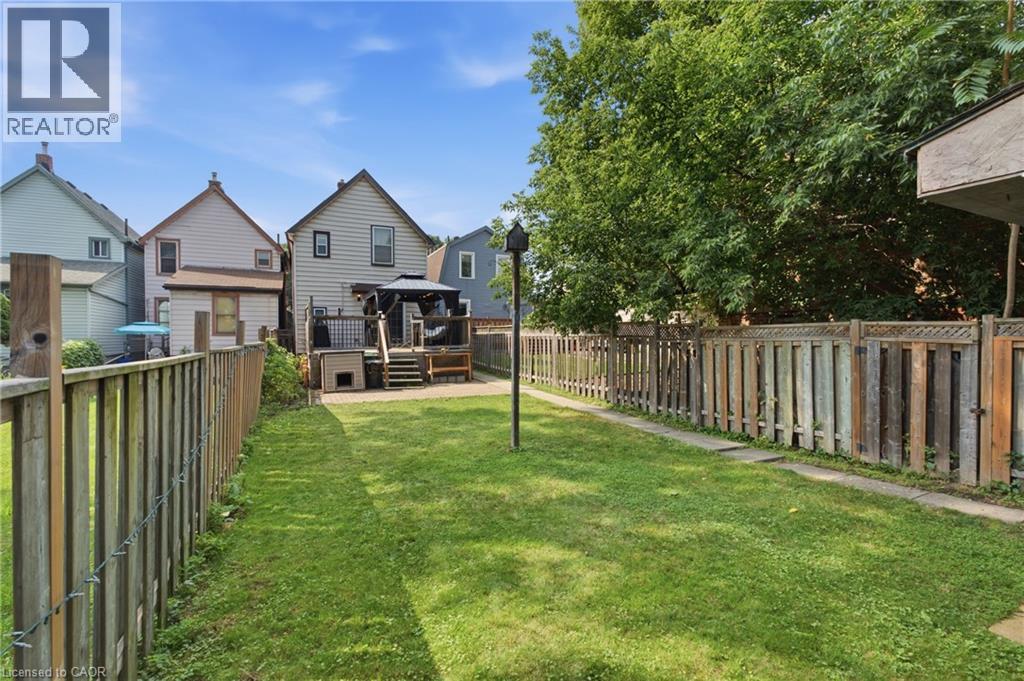 126 Niagara Street Property Photo 42