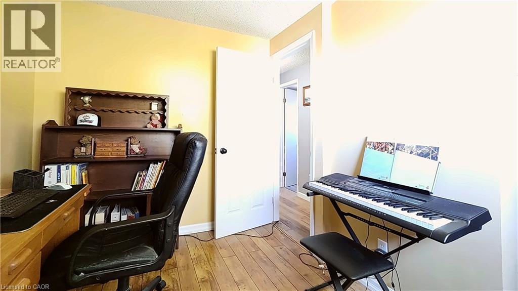 25 Timberlane Crescent Property Photo 15