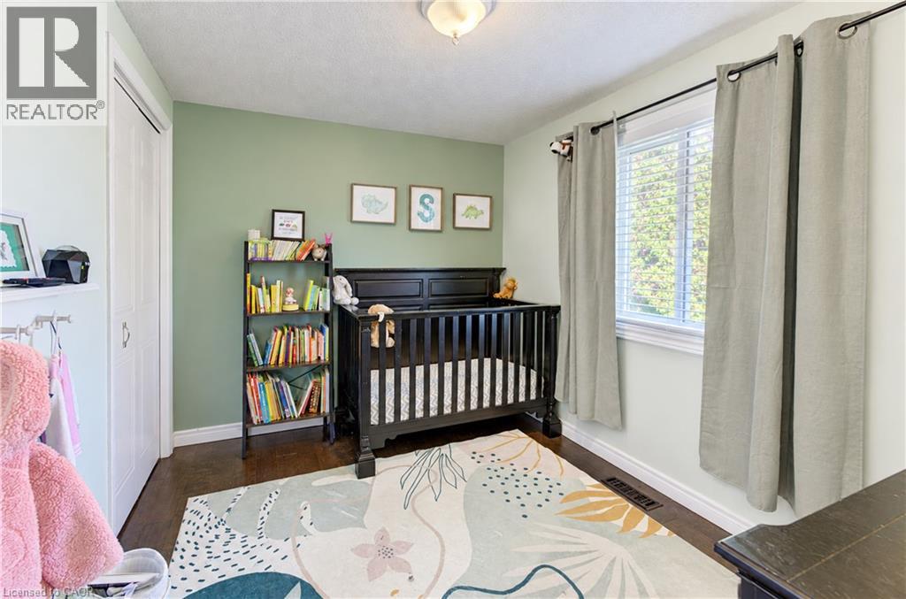 527b Rosemeadow Crescent Property Photo 11