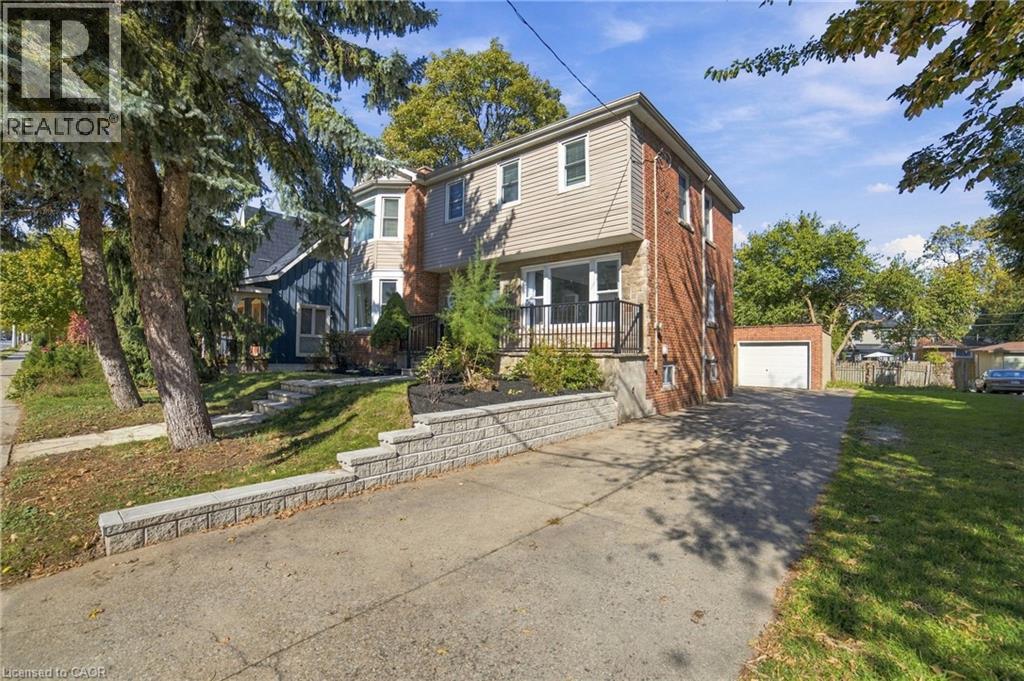 366 Aberdeen Avenue Property Photo 2
