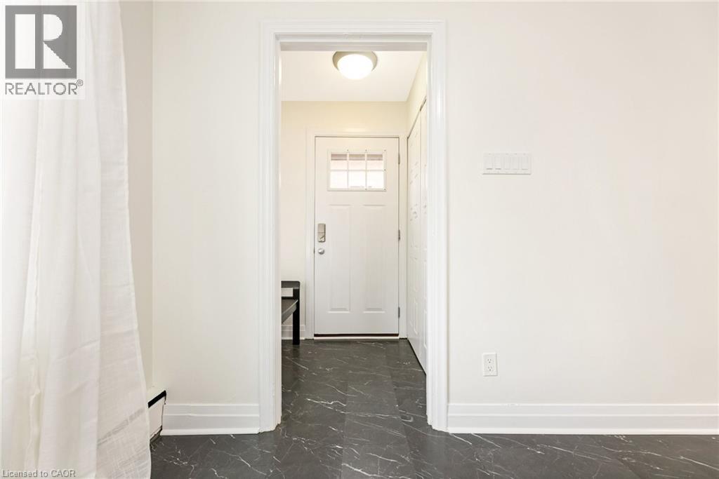 366 Aberdeen Avenue Property Photo 17