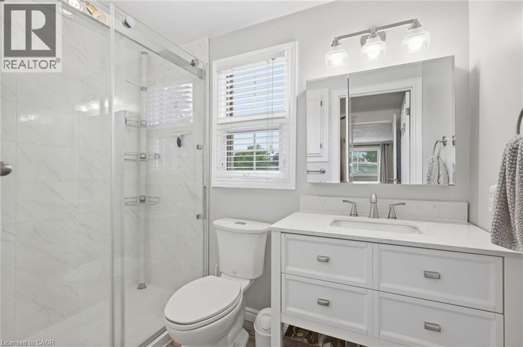 607 Clover Park Crescent Property Photo 24