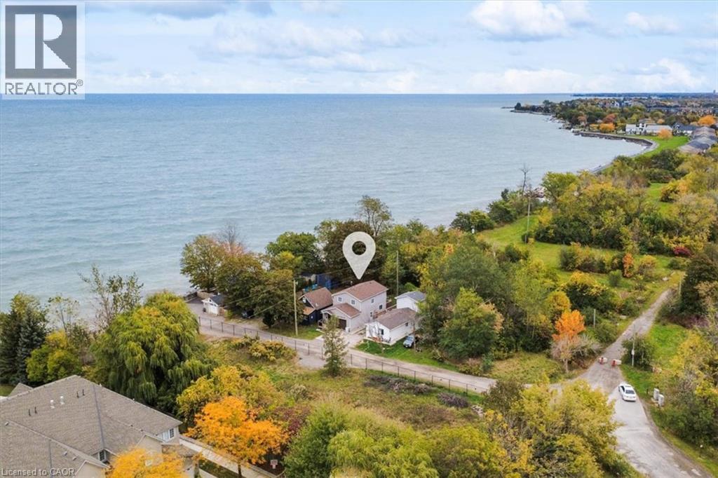 8 First Private Road Property Photo 7