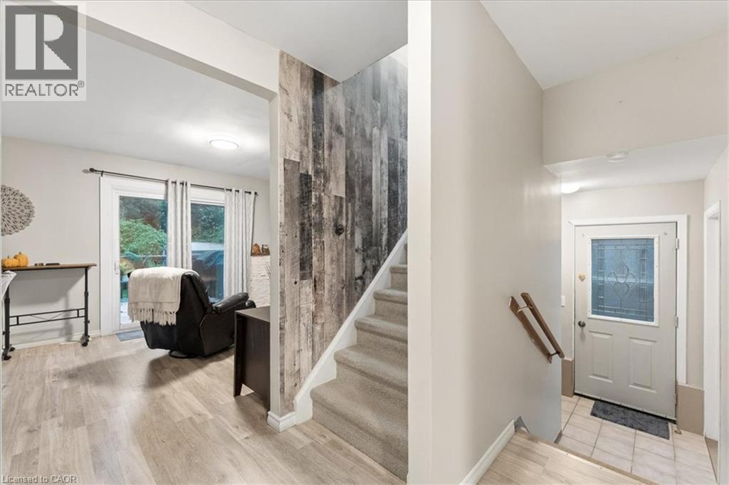 8 First Private Road Property Photo 16