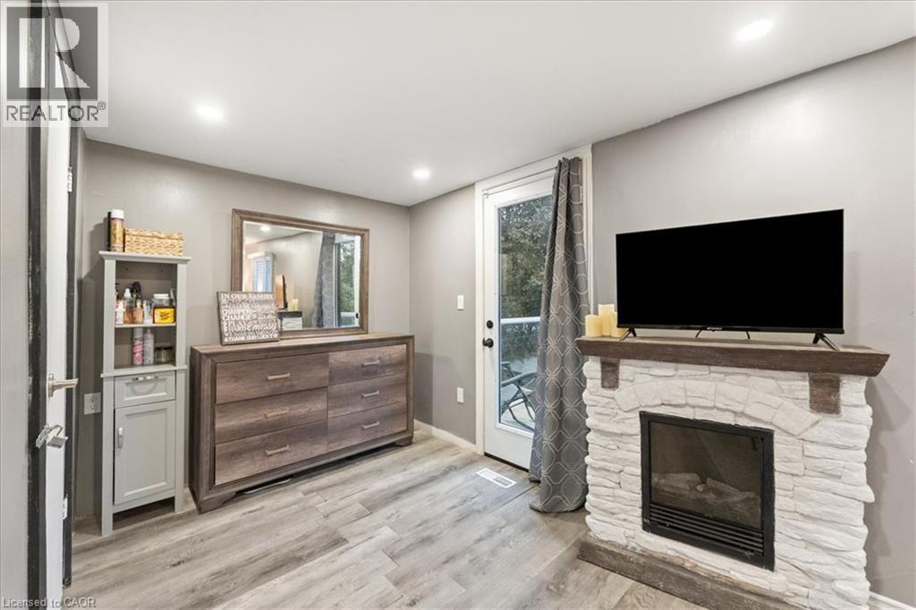 8 First Private Road Property Photo 28