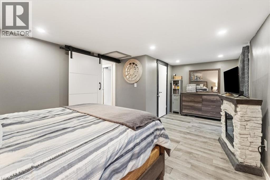 8 First Private Road Property Photo 29