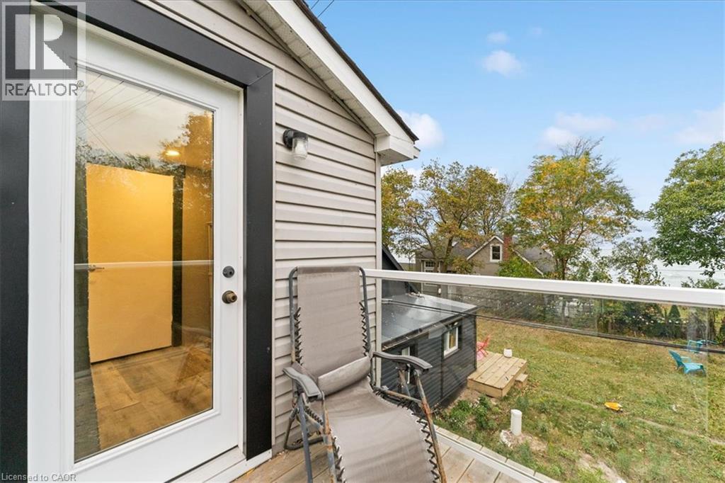 8 First Private Road Property Photo 30