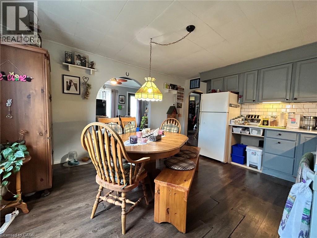 380 Limit Street Property Photo 7