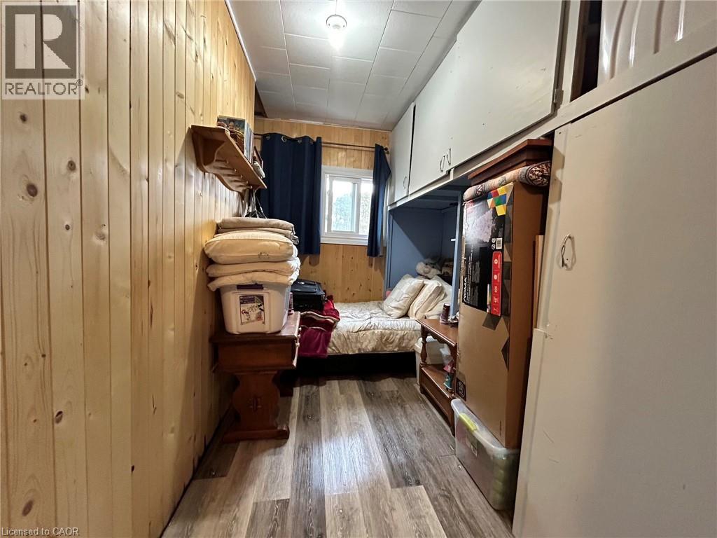 380 Limit Street Property Photo 17