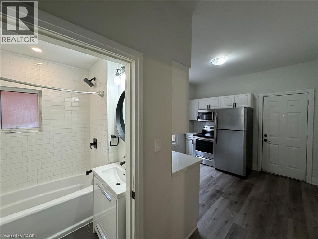58 Arthur Avenue N Property Photo 8