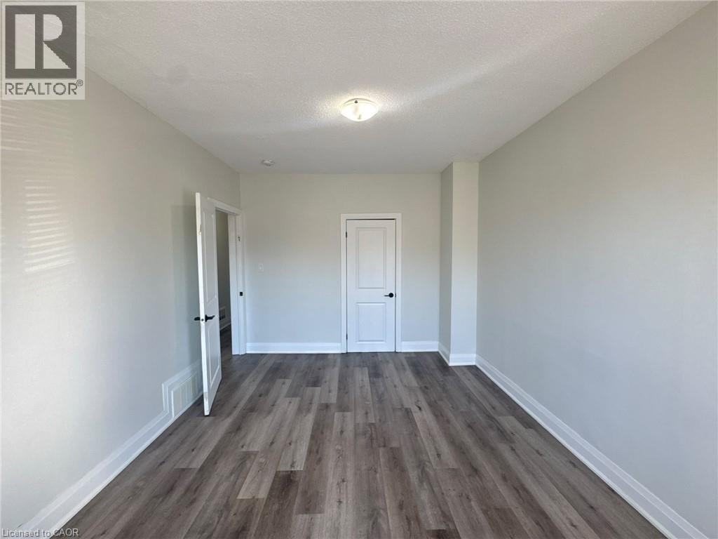 58 Arthur Avenue N Property Photo 20