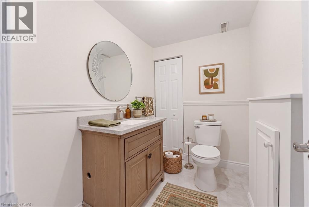 2324 Middlesmoor Crescent Property Photo 28