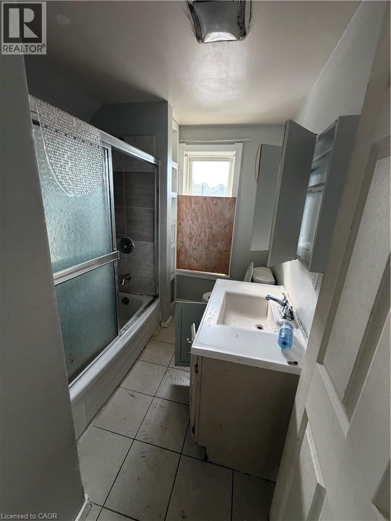 160 Albert Street E Property Photo 12