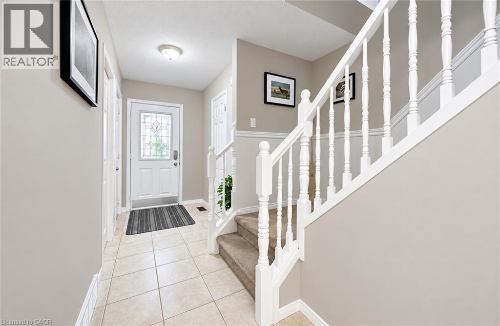 24 White Sands Court Property Photo 5