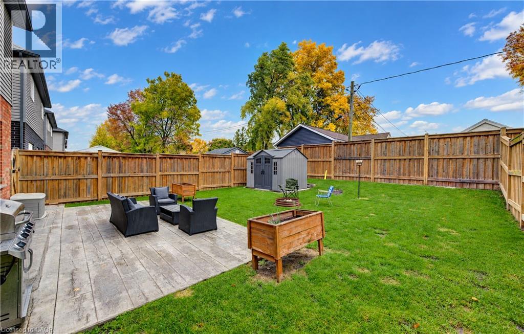 184 Snyder Avenue N Property Photo 36