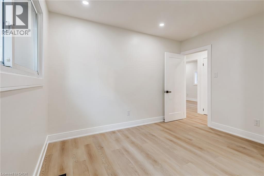 63 Hardale Crescent Property Photo 14