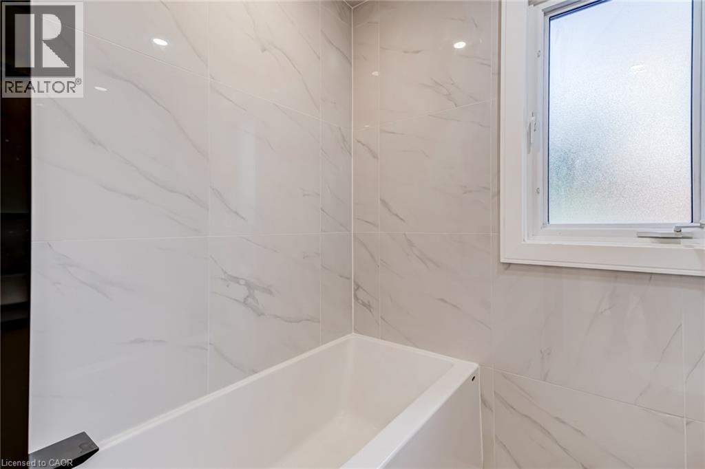 63 Hardale Crescent Property Photo 23