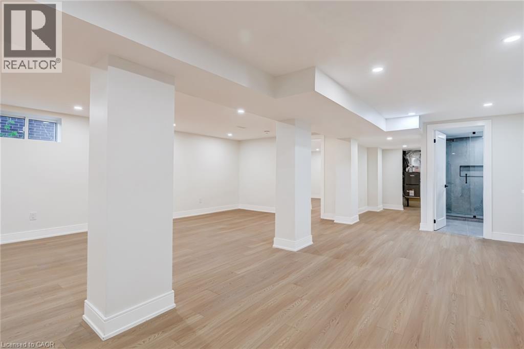 63 Hardale Crescent Property Photo 27
