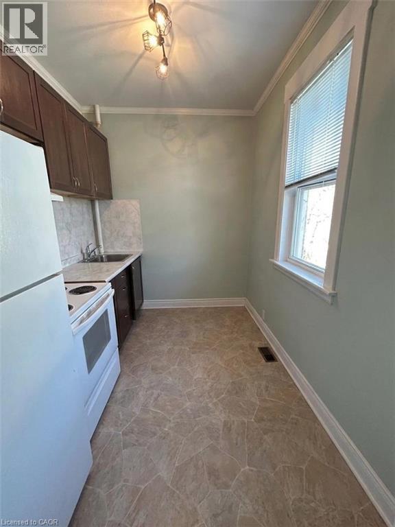 35 Grant Avenue Unit# 4 Property Photo 2